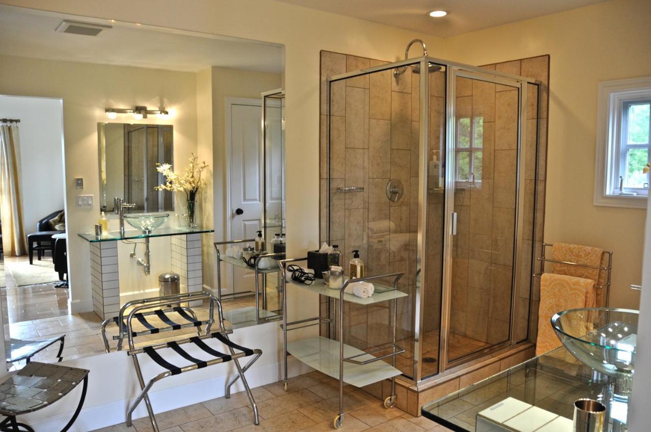 Wetherly Inn & Spa Ganges Zewnętrze zdjęcie