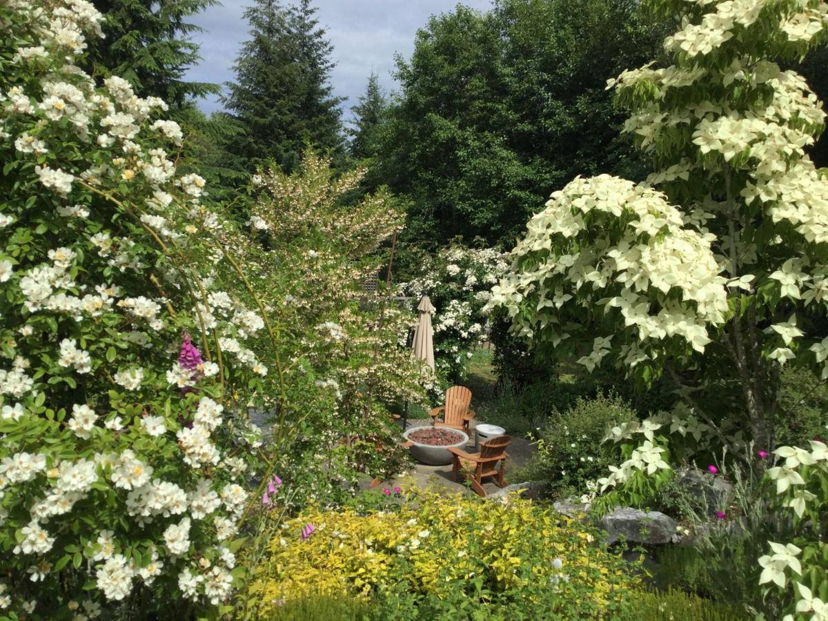 Wetherly Inn & Spa Ganges Zewnętrze zdjęcie